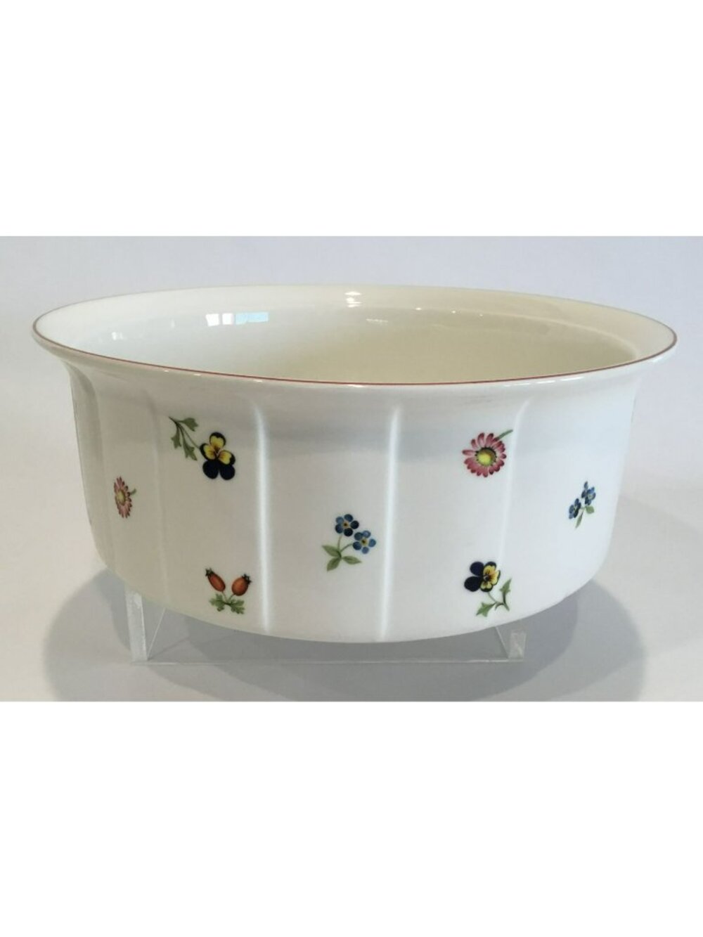 Villeroy and Boch Petite Fleur 9” Soufflé